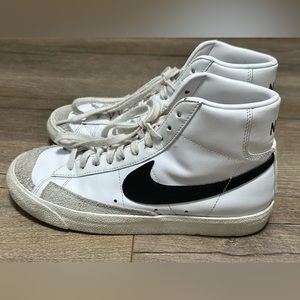 Nike Blazers 77 Mid